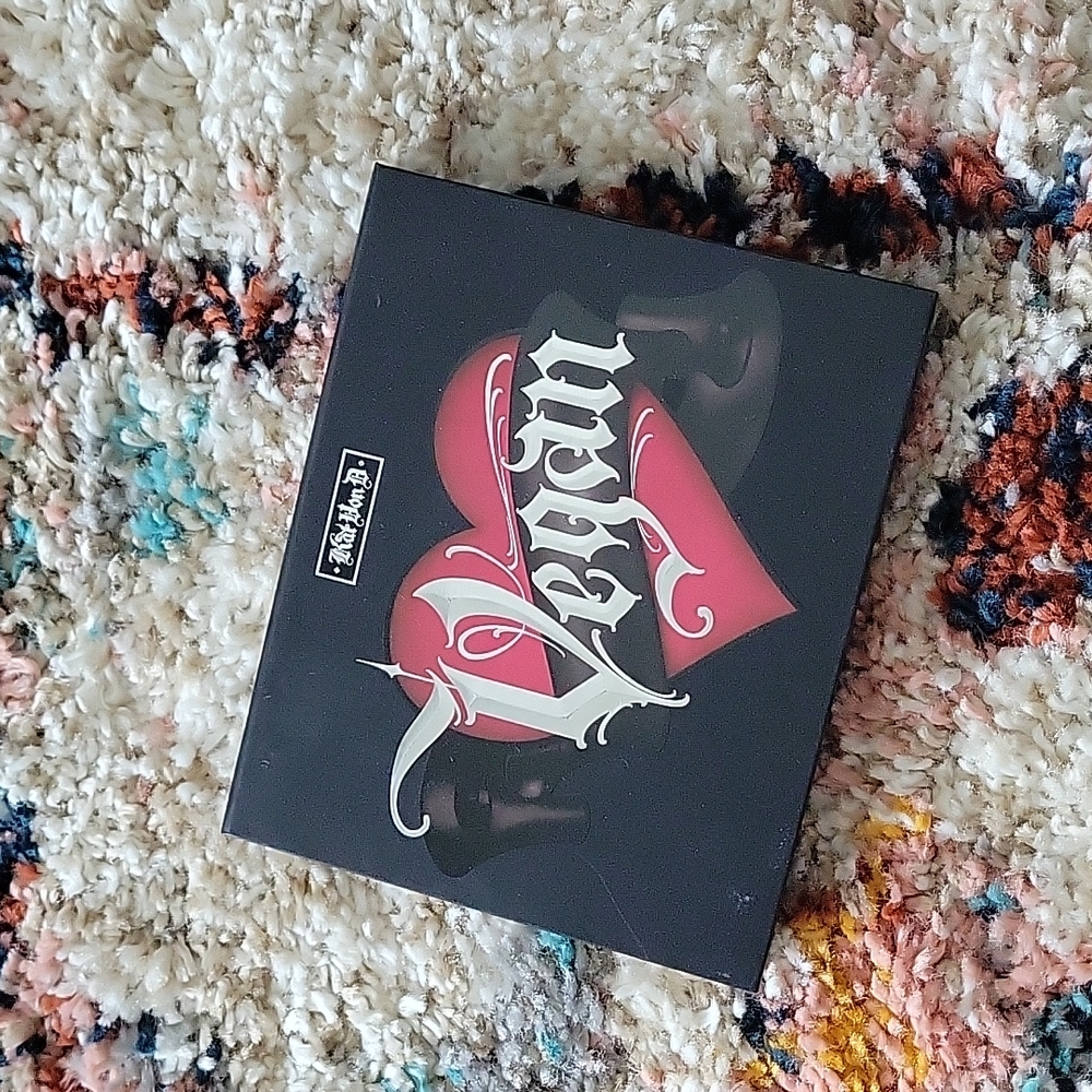 KVD Vegan palette